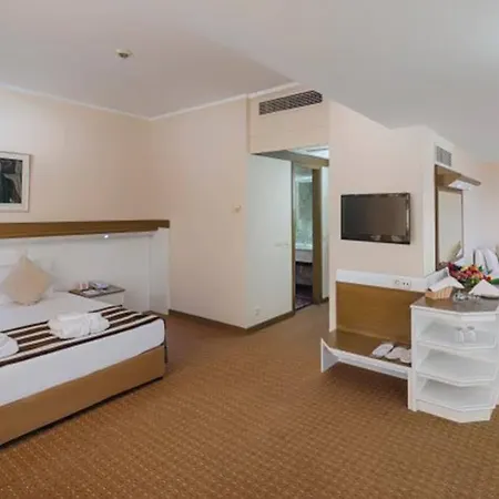 Max Otel 5*