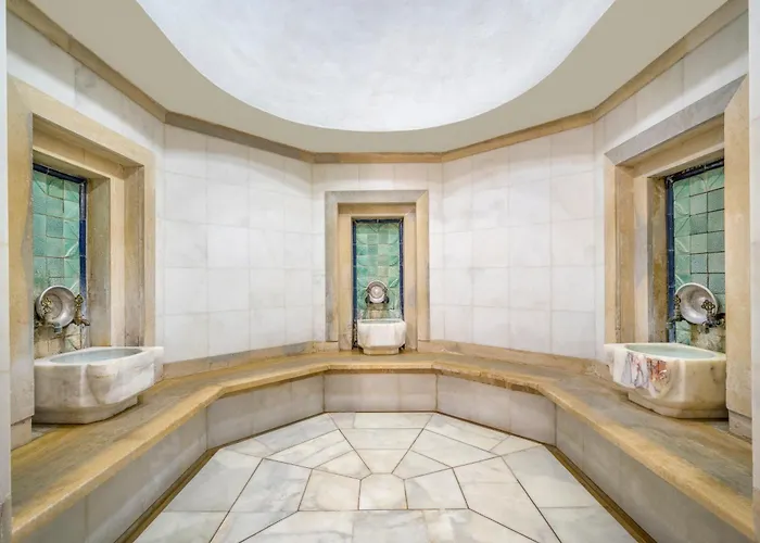 Max Ξενοδοχείο 5*