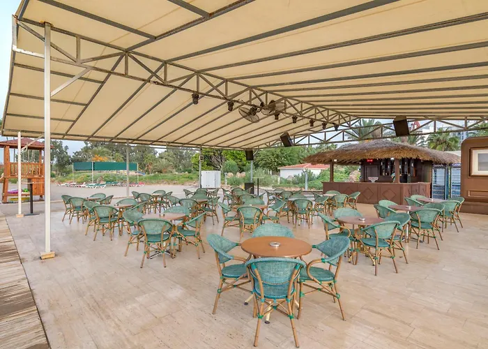 Max Ξενοδοχείο