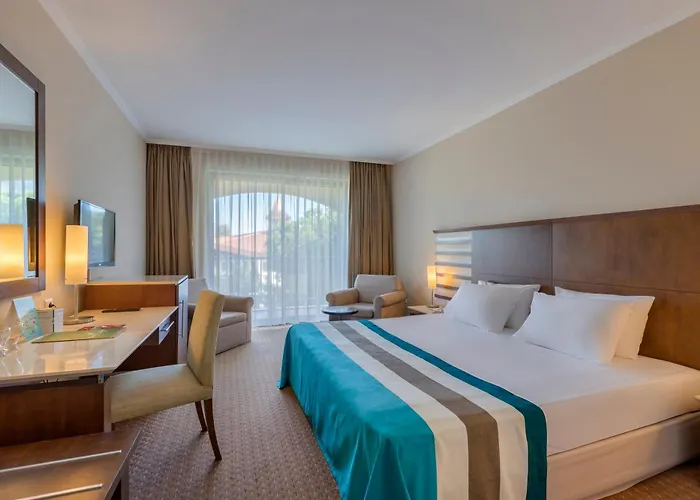 Max Ξενοδοχείο Μπέλεκ