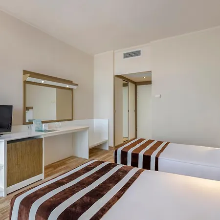 Hotel Max 5*